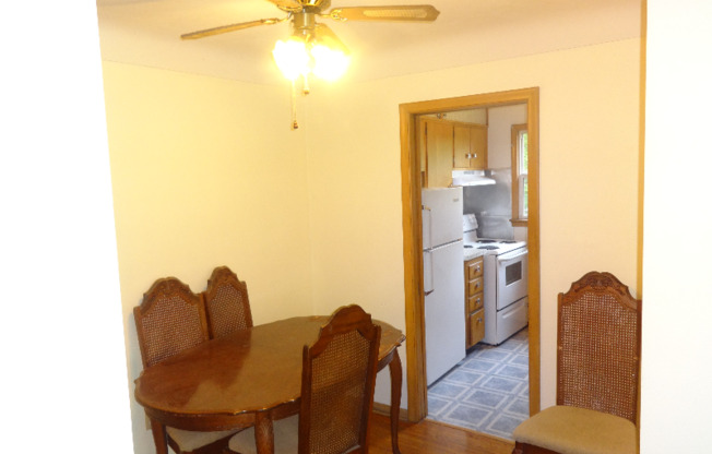 1 bed, 1 bath, 650 sqft, $1,000