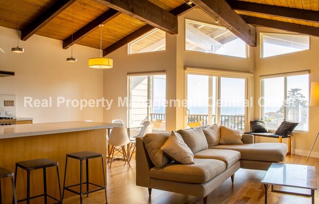 AVAILABLE NOVEMBER - Beautiful Shell Beach property - 2 Bedroom / 2 Bathroom in Shell Beach