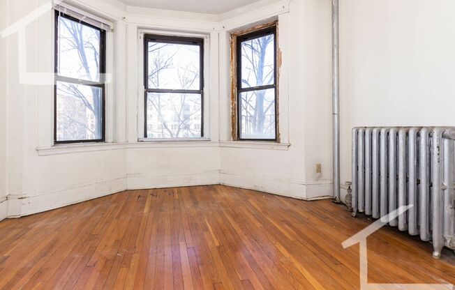 Great deal! 3-bed, 1 Bath in Allston on The B Line; Heat/HW Incl!