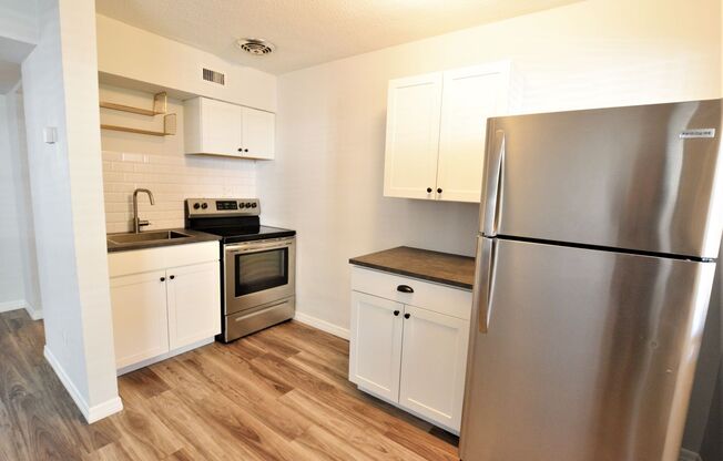 1 bed, 1 bath, 550 sqft, $1,350, Unit 25