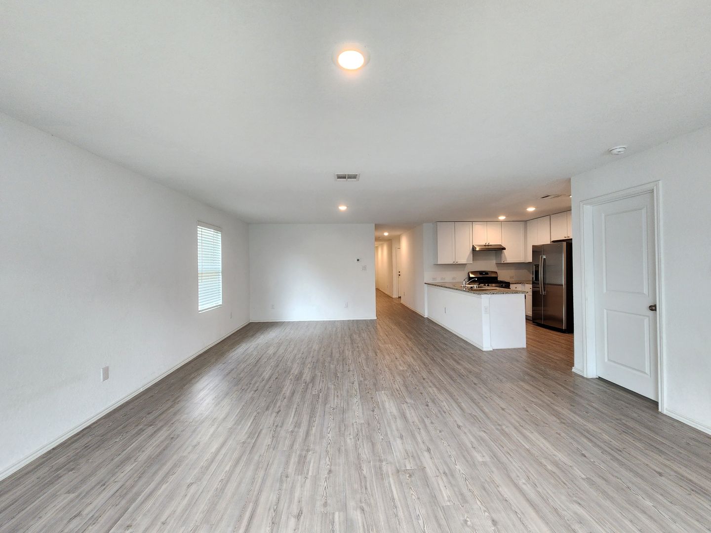 Instant Hot Water / Fridge Included / Community Pool  & Playground / No Carpet / CISD