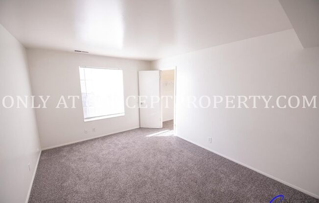2 beds, 1 bath, 920 sqft, $1,299, Unit 30