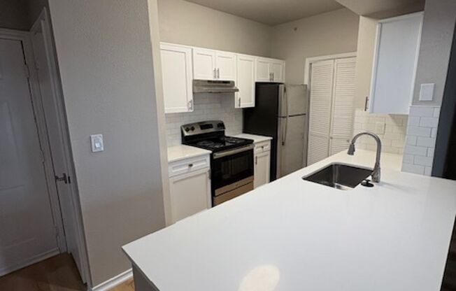 2 beds, 2 baths, 1,200 sqft, $1,884, Unit 539