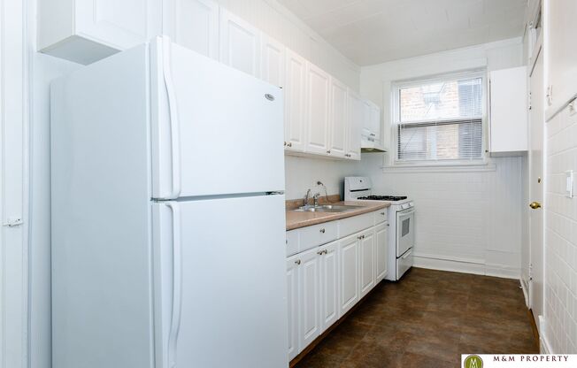 1 bed, 1 bath, 575 sqft, $1,325, Unit 744-48