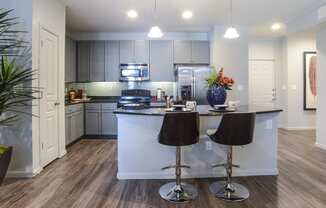 LIVE IN THE HEART OF DOWNTOWN