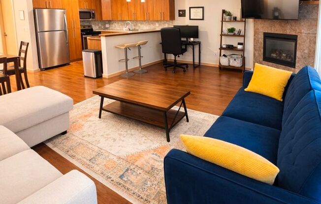 1 bed, 1 bath, 902 sqft, $1,875, Unit 505