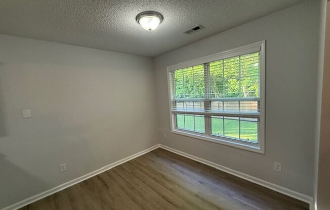 Great 3BD ranch home w/ 1 car garage in quiet neighborhood in Fuquay Varina!