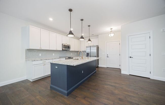 2 beds, 2 baths, 1,193 sqft, $2,200, Unit 301