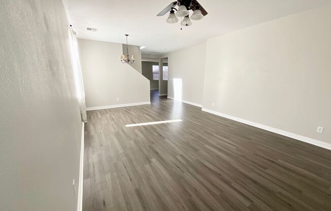 Beautiful and spacious 2 story house located in the central Blue Diamond Springs area. Home has a separate den downstairs, a large loft upstairs and a kitchen with beautiful granite countertops and stainless steel appliances.