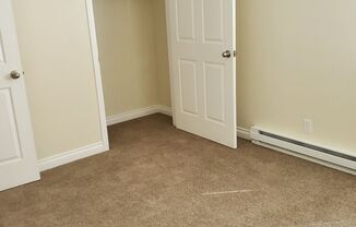 1 bed, 1 bath, 590 sqft, $1,250, Unit 4