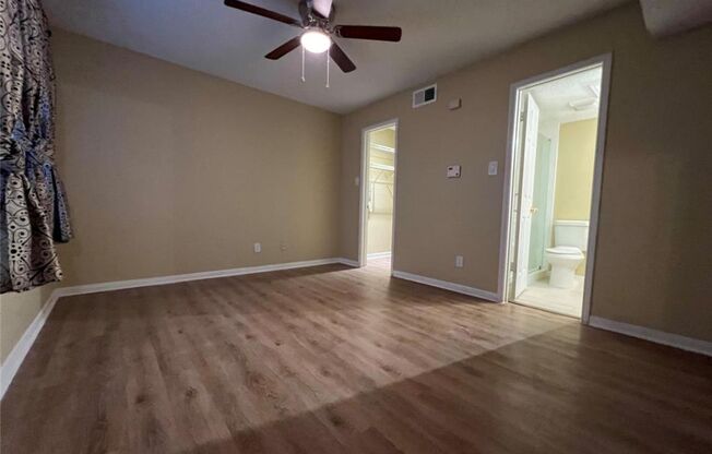Spacious Ground Floor Unit in Quiet Location – Move-In Ready!
