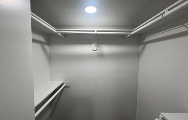 1 bed, 1 bath, 748 sqft, $2,800, Unit A-228