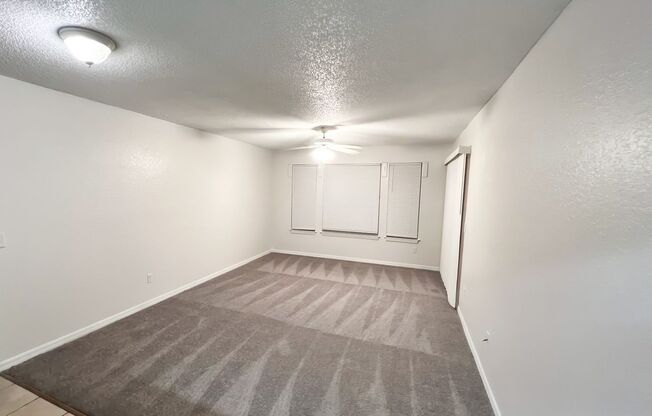 ** FOR SALE w/ FRI Agent ** TW4013