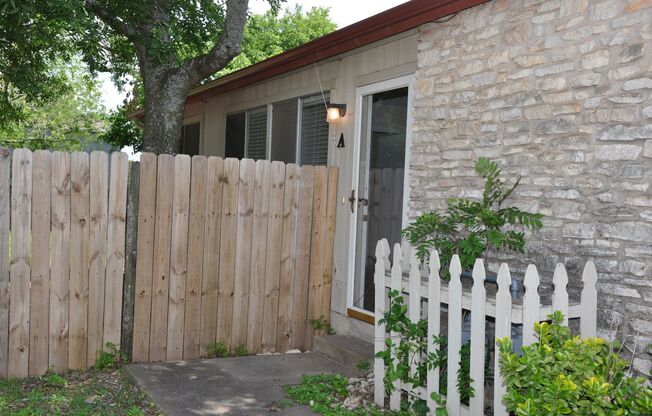 3 Bedroom 2 Bath Duplex in Heart of Leander