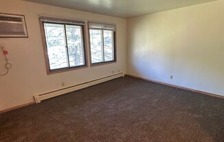 2 beds, 1 bath, 635 sqft, $875