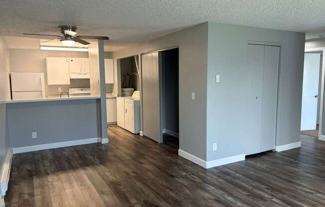 2 beds, 1 bath, 850 sqft, $1,575, Unit 1107 D5