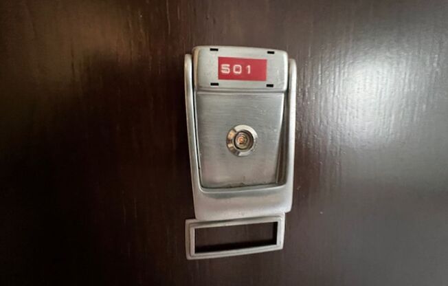 Studio, 1 bath, 500 sqft, $700, Unit 501