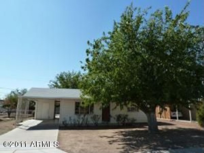 2 beds, 1 bath, 800 sqft