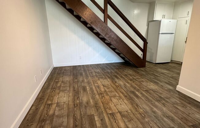 Versailles Apts.
