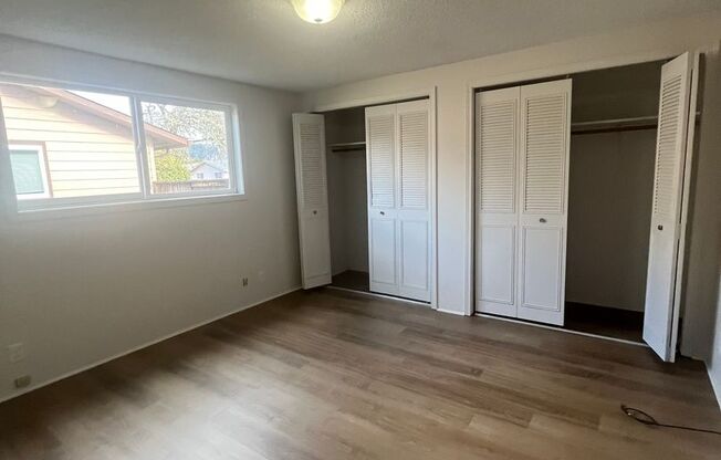 2 beds, 1 bath, $1,595