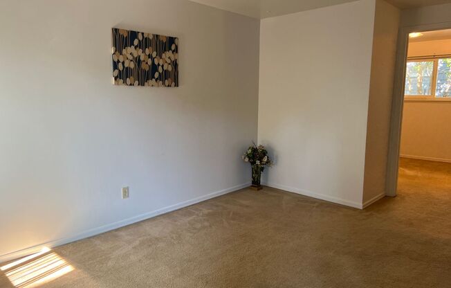 1 bed, 1 bath, 450 sqft, $1,195, Unit 710.5