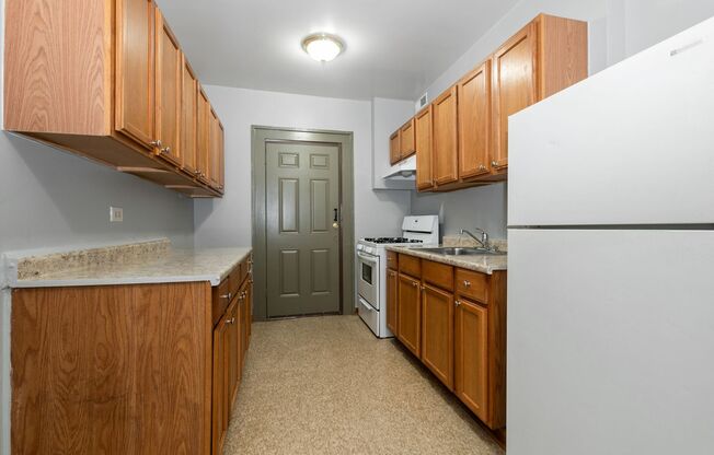 1 bed, 1 bath, 550 sqft, $2,050, Unit 4737-2