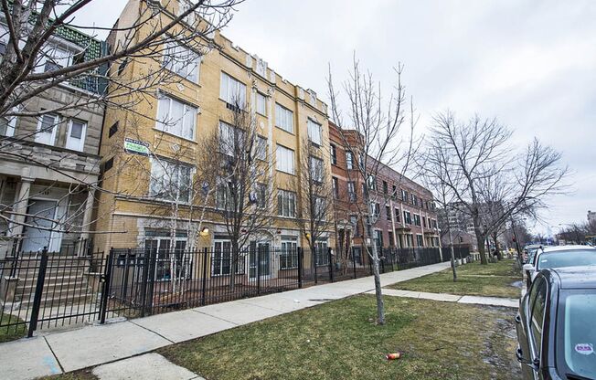4114 W Washington