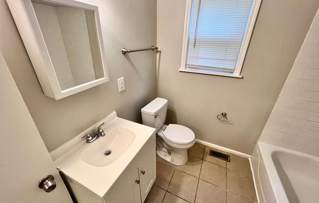 3 beds, 1 bath, $1,600