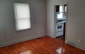 2 beds, 1 bath, $1,100