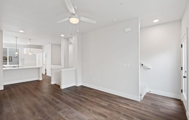 2 beds, 2.5 baths, 1,146 sqft, $2,995, Unit 7828-102