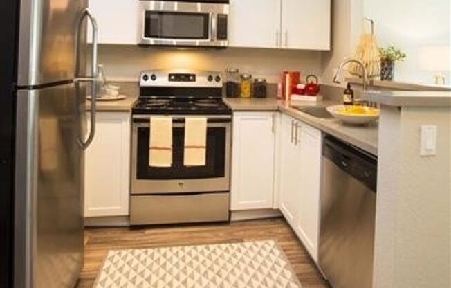 2 beds, 2 baths, 936 sqft, $2,550, Unit 0209