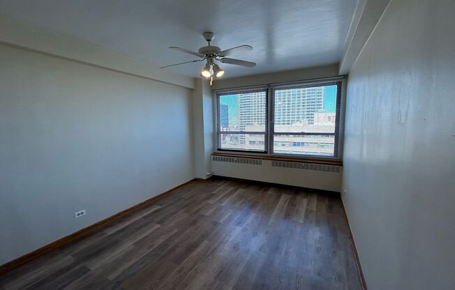 1 bed, 1 bath, 700 sqft, $1,850, Unit 418-1310