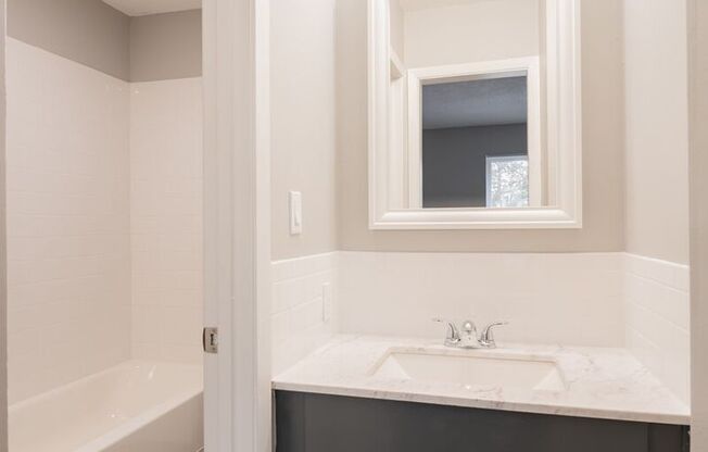 2 beds, 1.5 baths, 1,000 sqft, $1,405, Unit 421-16
