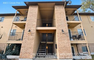 808 E CEDAR PINE CT