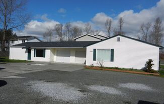 2 Bedroom 1 Bathroom Duplex in Bellingham