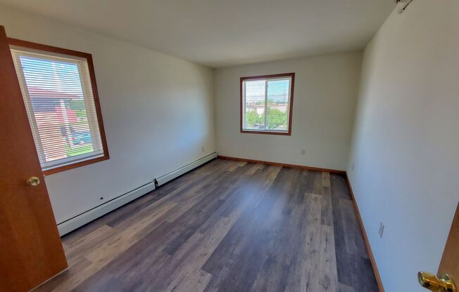 2 beds, 1 bath, 800 sqft, $1,389, Unit 4526-1