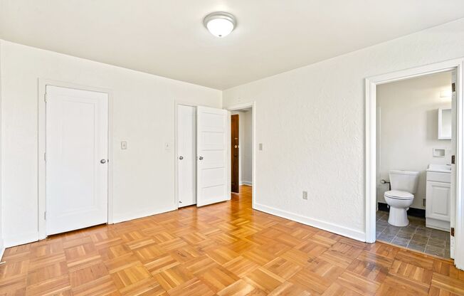 1 bed, 1 bath, 851 sqft, $975, Unit 309