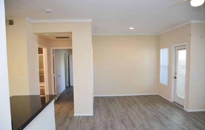 HENDERSON - SEVEN HILLS - CONDO - 1 BED + 1 BATH ON 1ST FLOOR