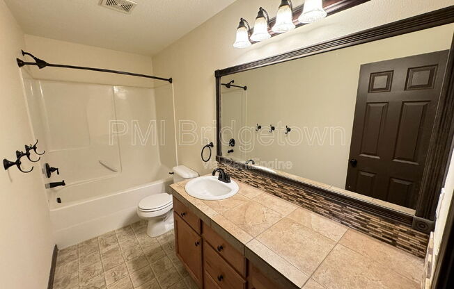 4 beds, 2.5 baths, 1,955 sqft, $2,795