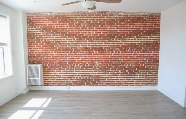 Studio, 1 bath, 500 sqft, $1,300, Unit 206