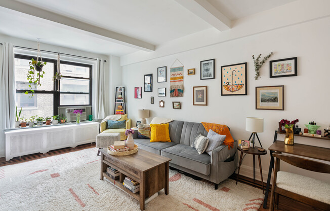 Studio, 1 bath, $3,000, Unit 14E