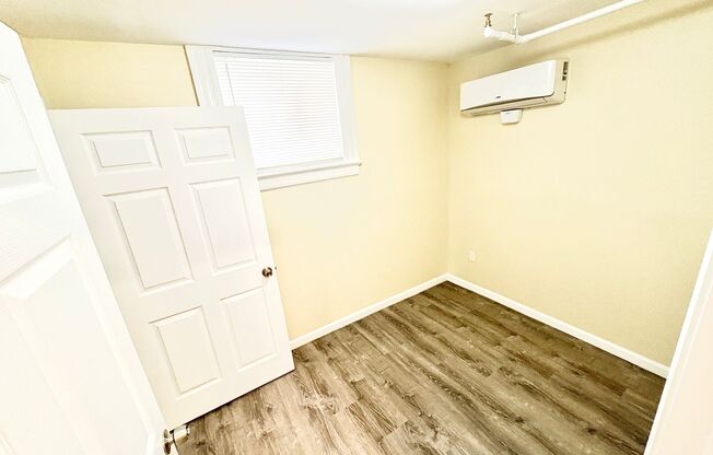 1 bed, 1 bath, 272 sqft, $1,050, Unit 1C