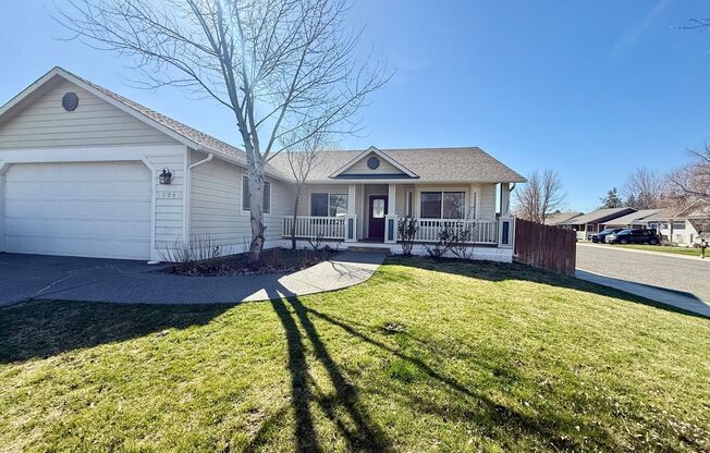 3 Bedroom, 2 Bath Home Available!