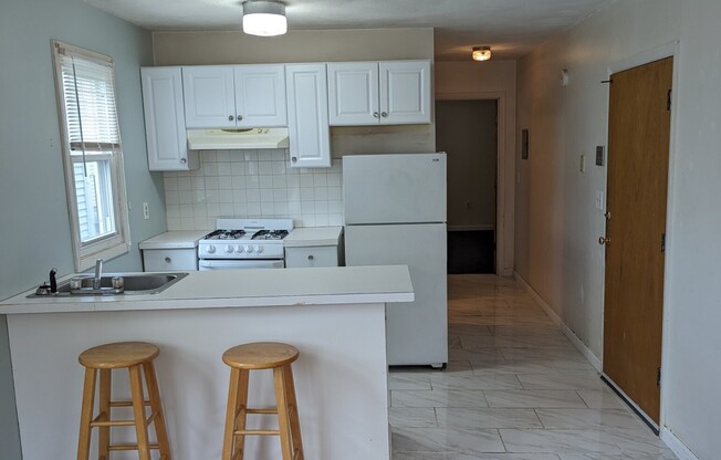 569 Somerville Ave