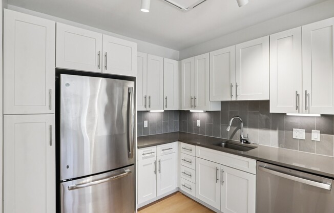 3 beds, 2 baths, 1,213 sqft, $5,450, Unit 224