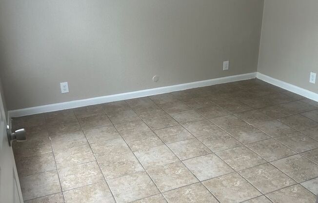 2 beds, 2 baths, 1,000 sqft, $1,725, Unit 3-1631-B