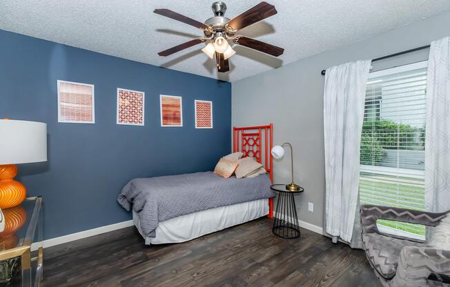 2 beds, 2 baths, 996 sqft, $1,042