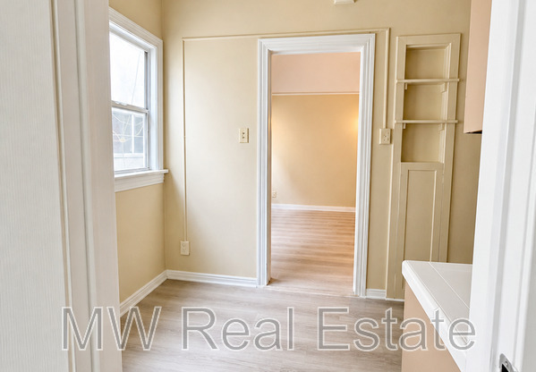 4017 W 28 ST