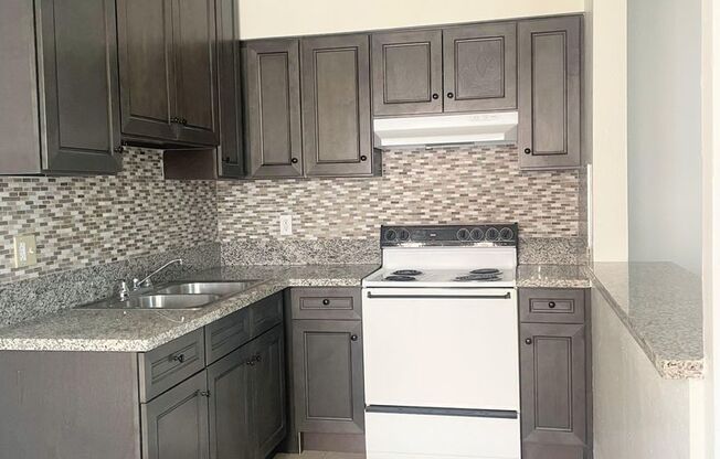 1bd/1ba in Panorama City