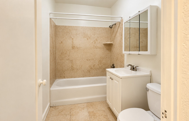 Studio, 1 bath, 500 sqft, $1,550, Unit 308